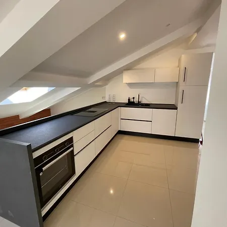 Val Mare * Новиград