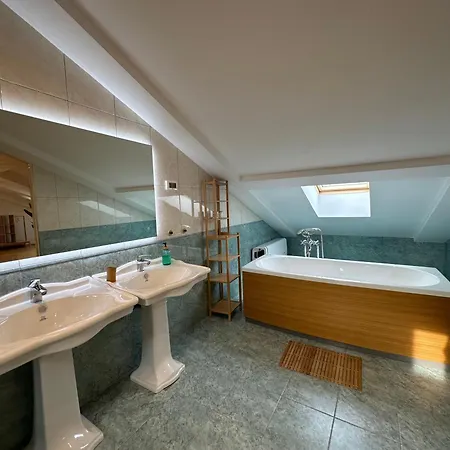 Val Mare Apartman *